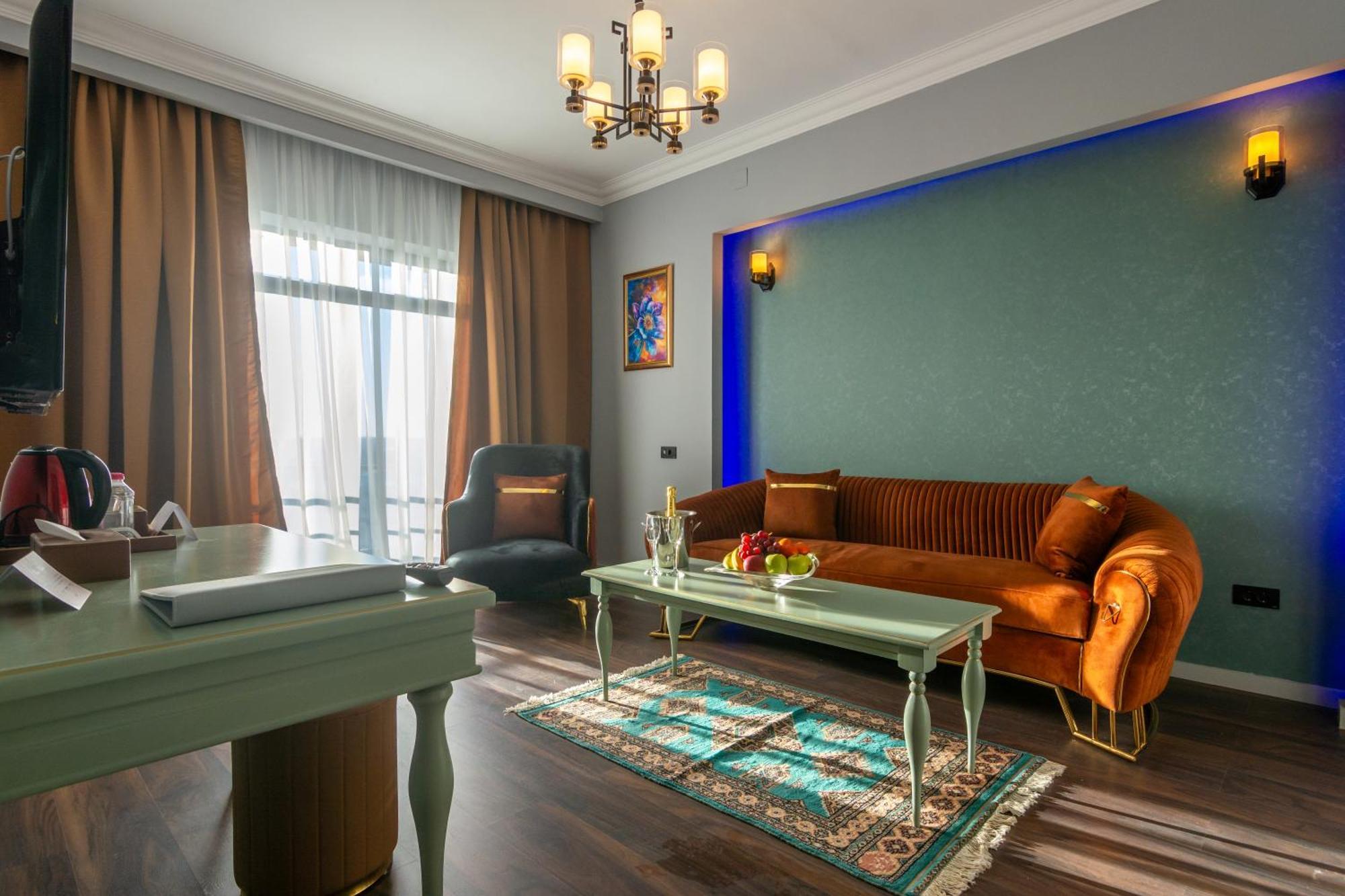 Phoenicia Express Hotel Bukarest Exteriör bild