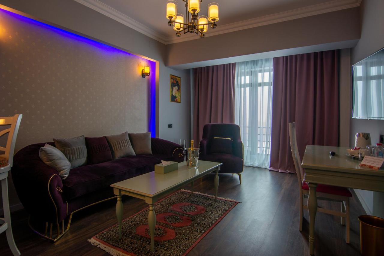 Phoenicia Express Hotel Bukarest Exteriör bild